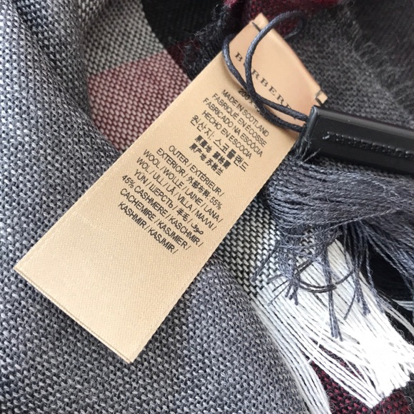 NWT Auth Burberry Scarves - Picture 2 of 8